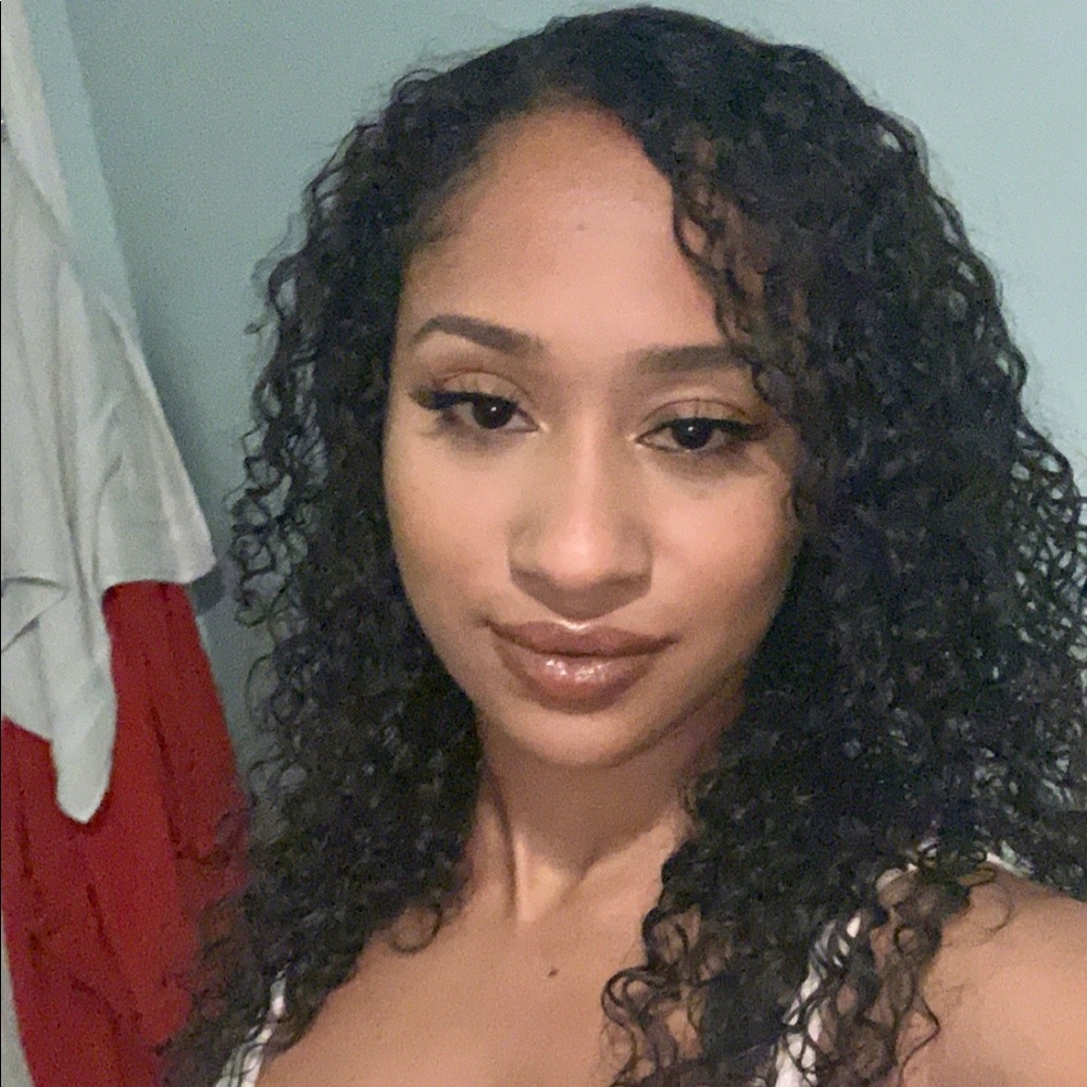 Meet your Posher, Destiny